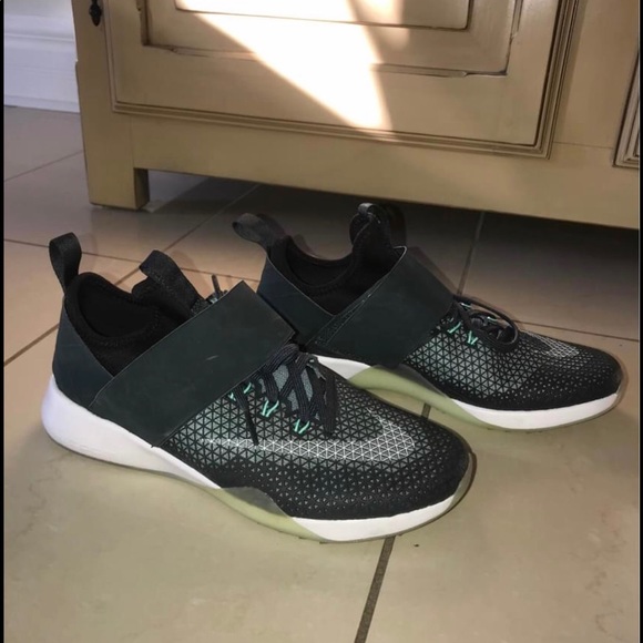 Nike runners - Picture 2 of 7